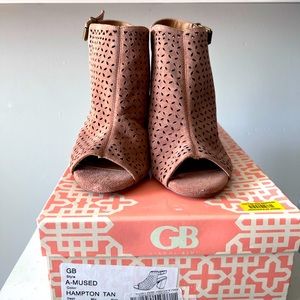 Brand New Gianni Bini Sandals.  Size 9.